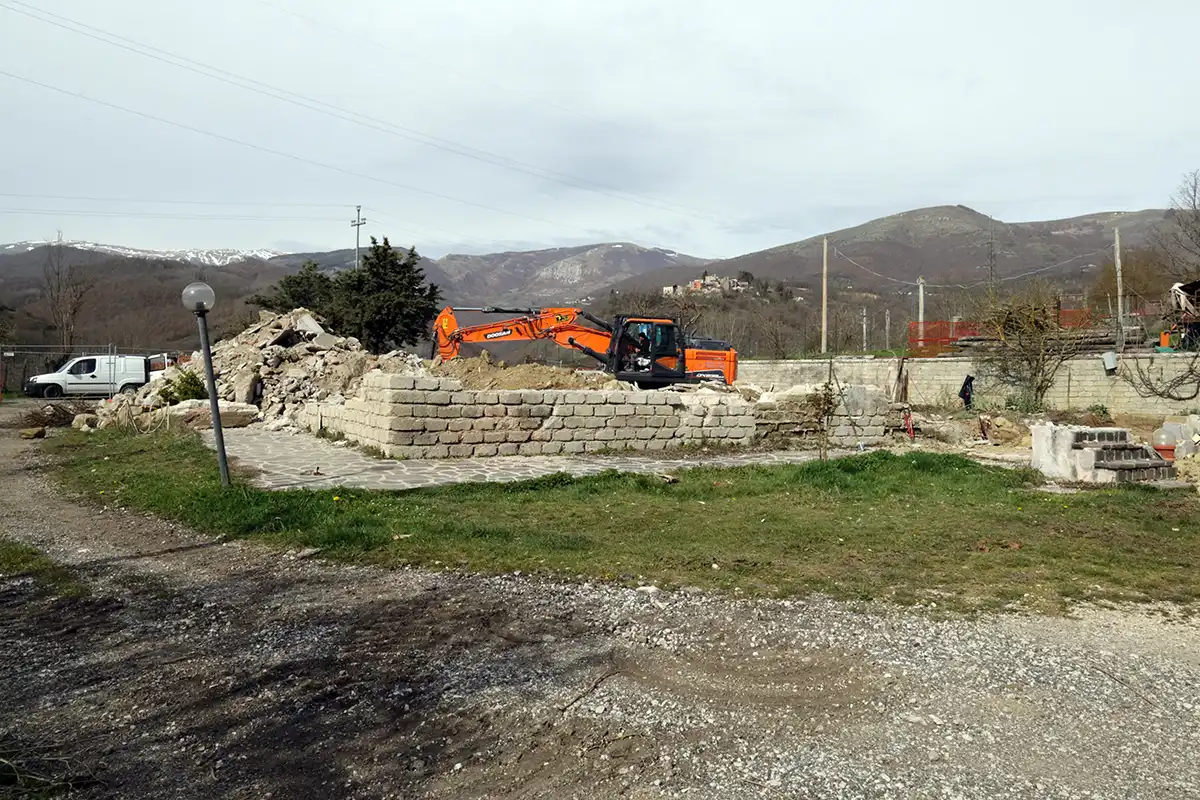 Demolizione e ricostruzione post sisma - Accumoli — dettaglio 2