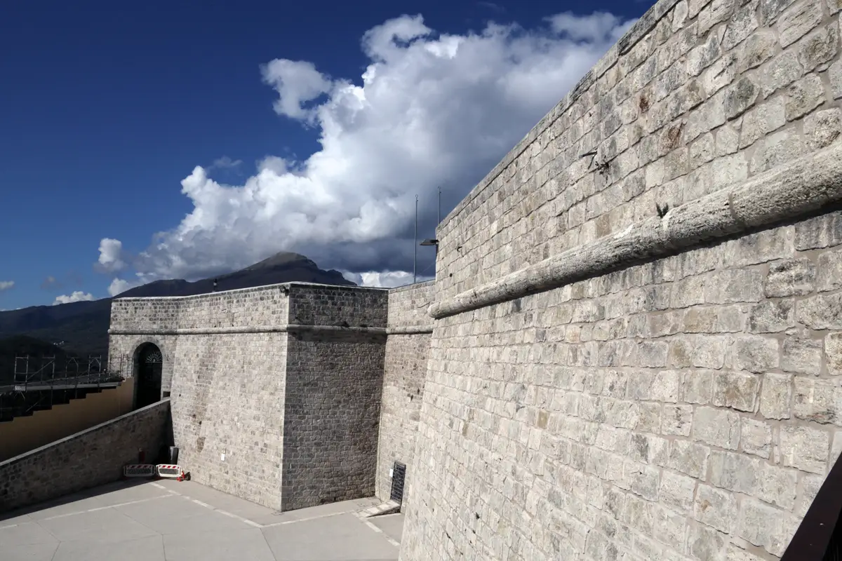 Fortezza di Civitella del Tronto (TE) — dettaglio 2