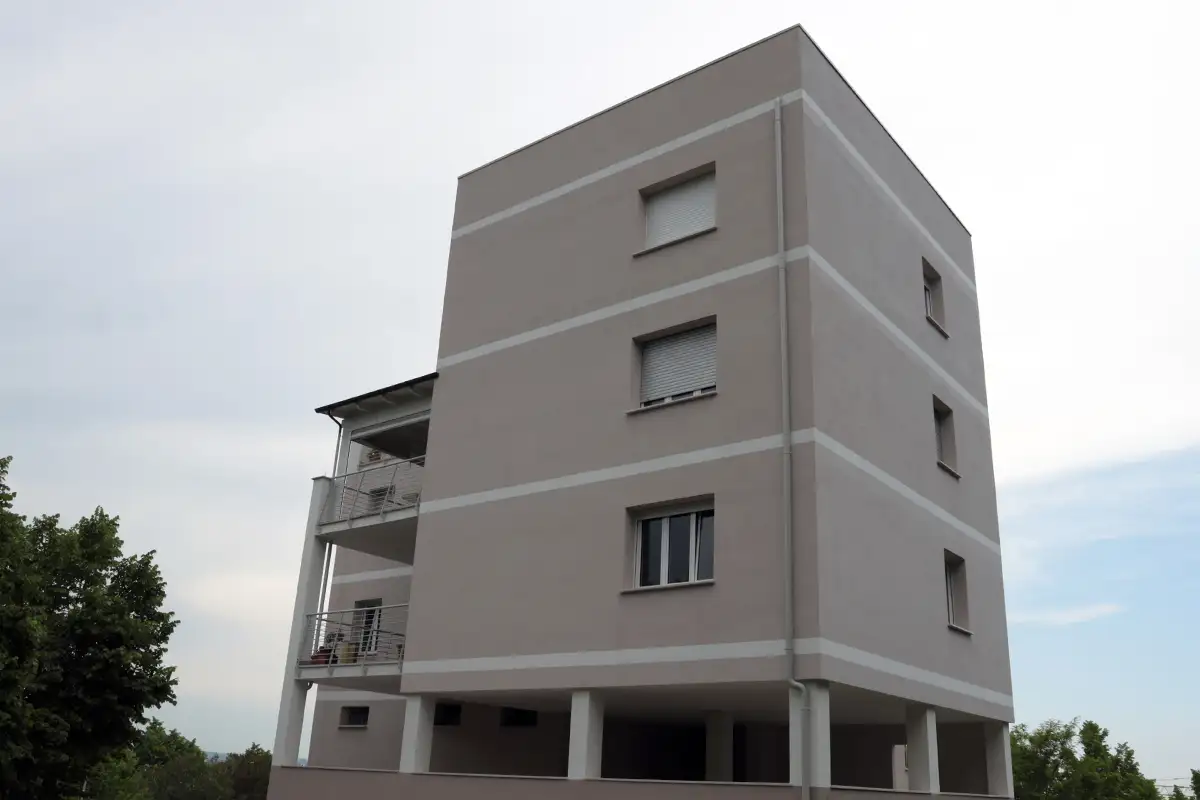 Ristrutturazione condominio: ripristino facciate, rinforzo strutturale
